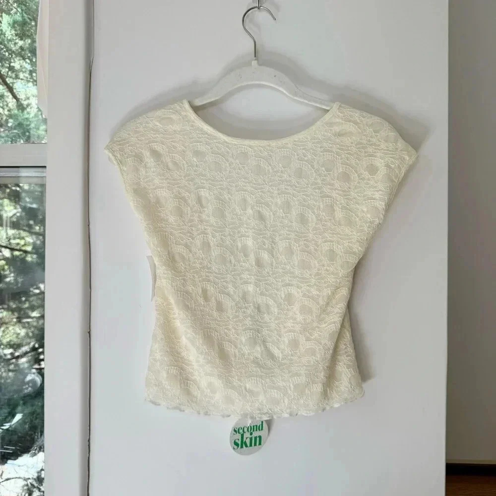 NWT Find Me Now Second Skin Moonlight Mesh Lace Backless Tee Crop Cream - Picture 5 of 14